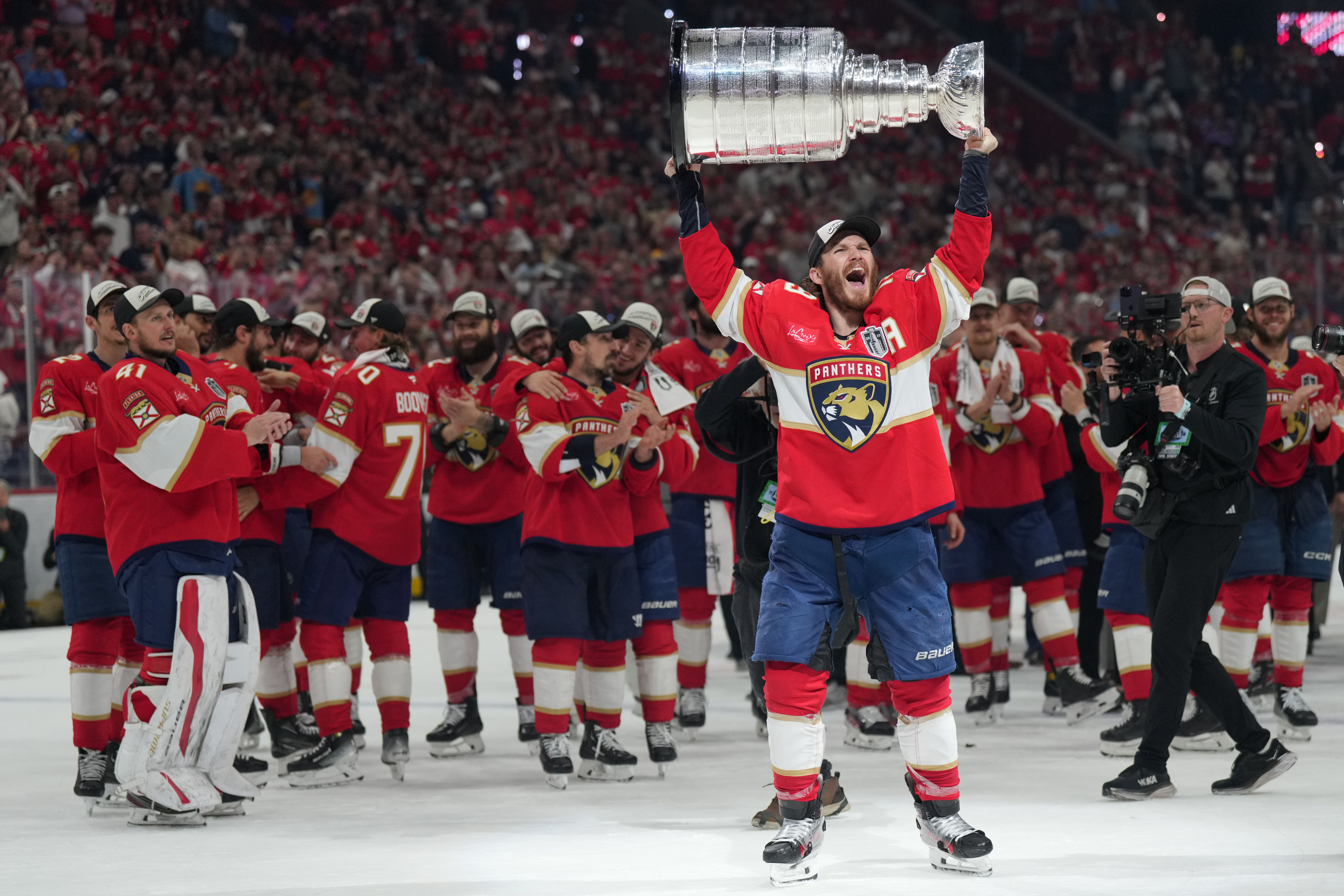Matthew Tkachuk played through injury (Imagn)